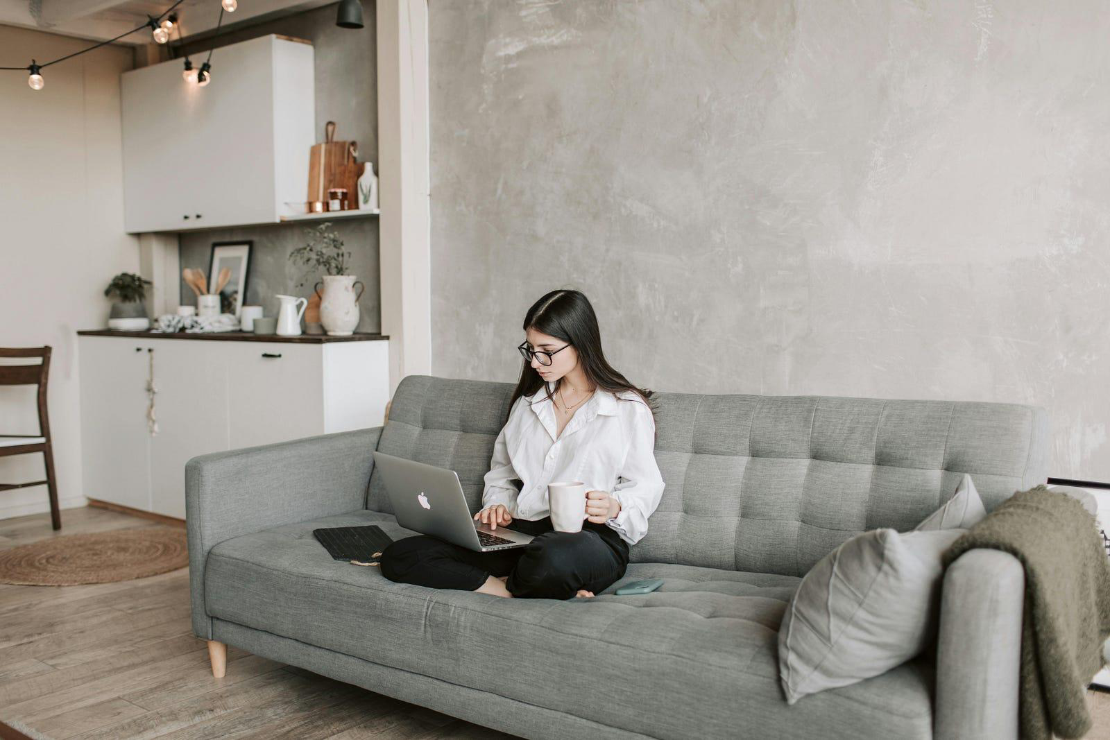 Digital Nomads & Smart Housing: The Future of Flexible Living